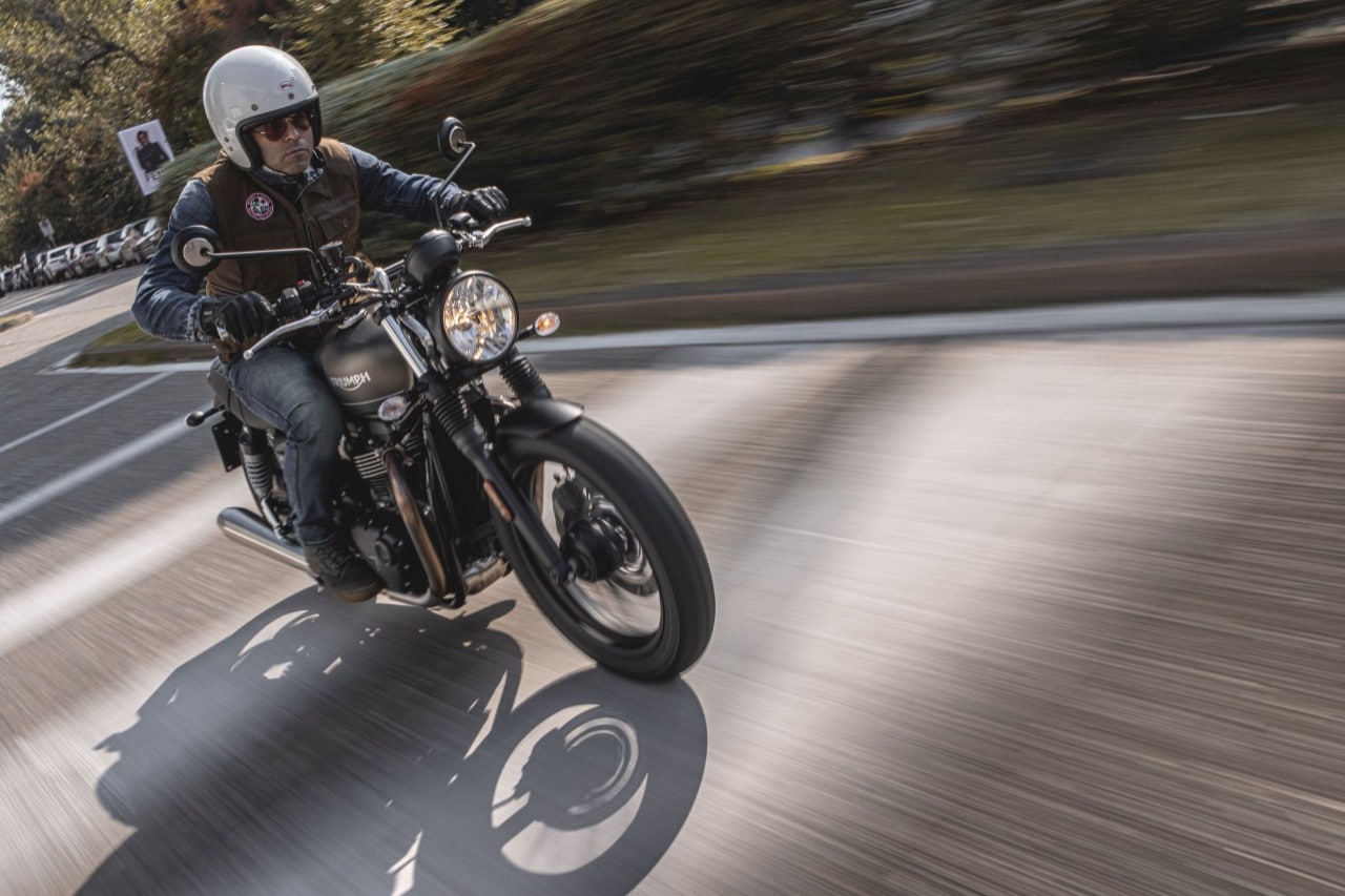 Moto Guzzi V7 Centenario e Triumph Street Twin: questione di PEDIGREE